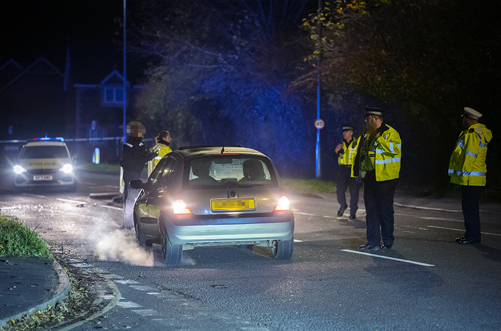 Saaako poliisi tutkia autoa ilman omistajan lupaa